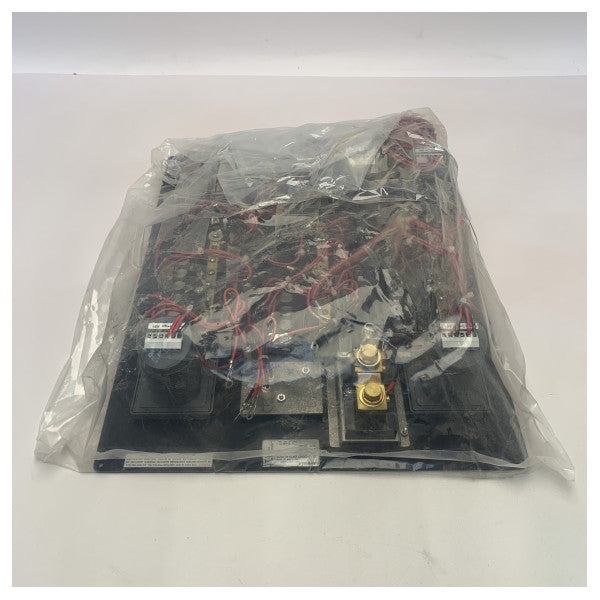 Gulf Craft Oryx 40 AC | Panel de distribución de CC 12V | 230V-020-4600-0