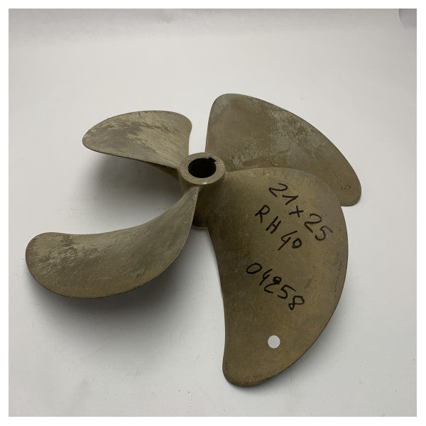 Eliche Radice 4-lapainen 21 x 25 RH potkuri halkaisija 40 mm.