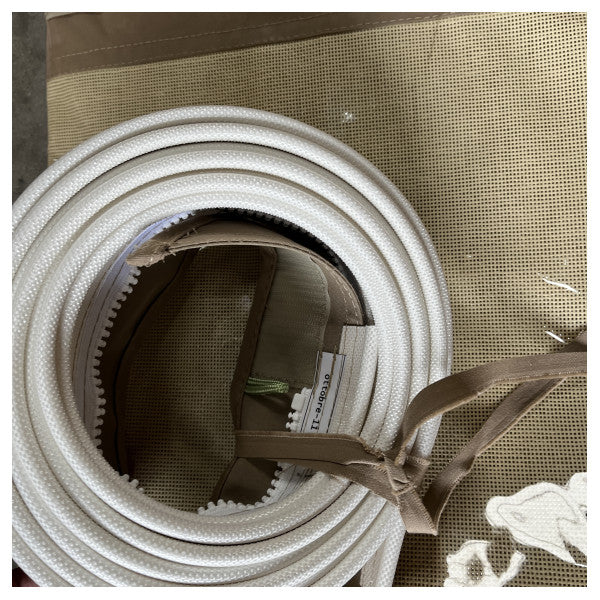 Sessa Marine HT C43 capote de fermeture de pont arrière toile beige avec kit d'installation - 048088D1