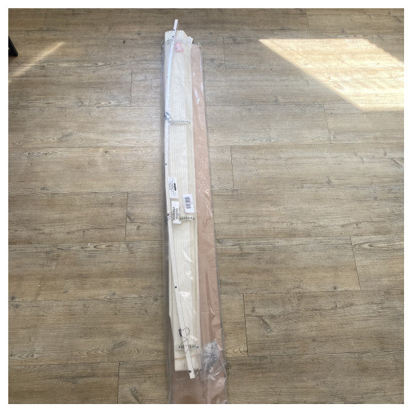 ドメティック オーシャンエアーブラインド ホワイト 1638 x 1103 mm サルーン左舷 Sessa C68