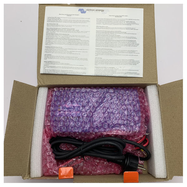 Ładowarka akumulatorów Victron Blue Smart IP67 12A 12/24V - BPC241213006