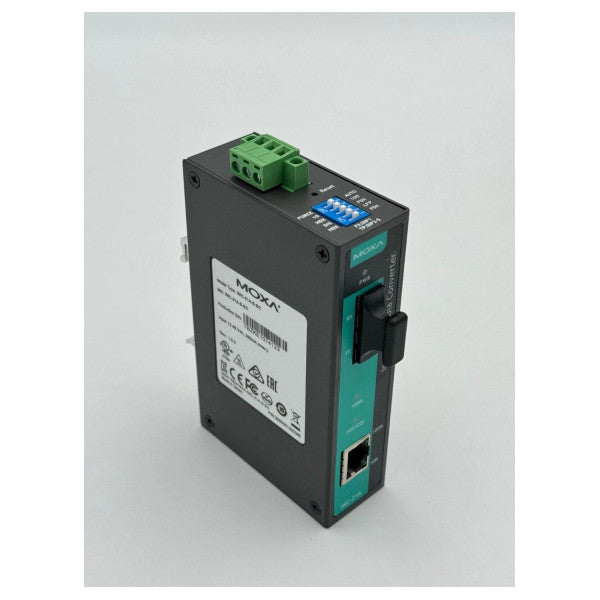 Convertidor de medios industrial Moxa IMC-21A-S-SC de Ethernet a fibra 10/100BaseT(X) a 100BaseFX