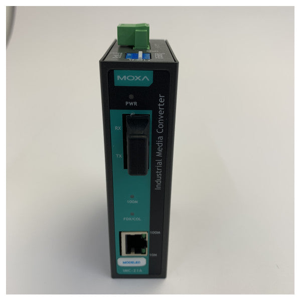 Convertidor de medios industrial Moxa IMC-21A-S-SC de Ethernet a fibra 10/100BaseT(X) a 100BaseFX