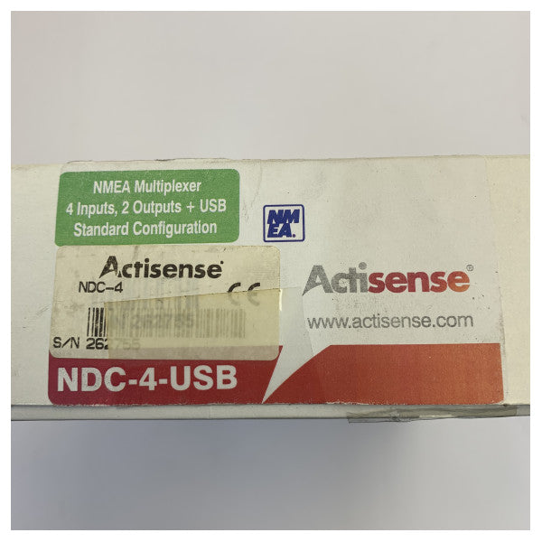 Multiplexeur NMEA 0183 Actisense NDC-4-USB avec câble USB intégré