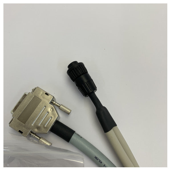 Cisco EZ000812 マリンデータインターフェースケーブル - D-Sub to 円形コネクター