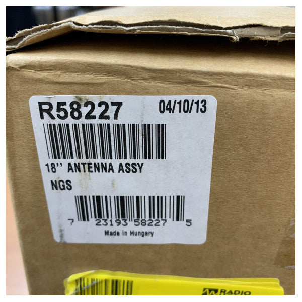 Raymarine R58227 18inch Marine Radar Antenna Assembly