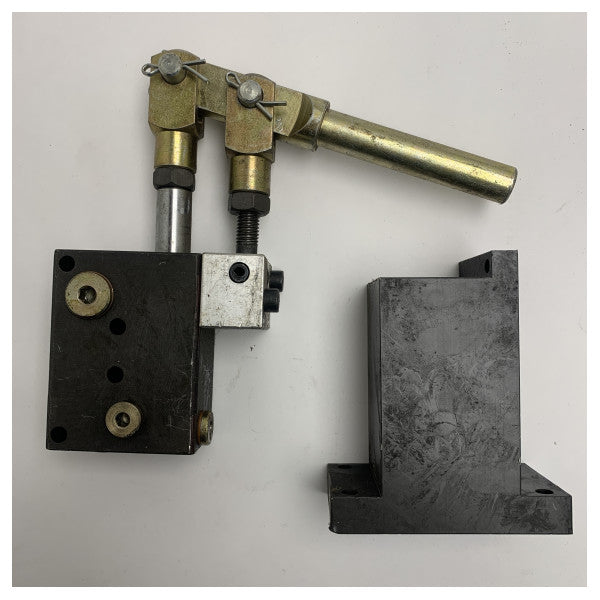 Besenzoni 3D45310 hätä-hydraulipumppusarja, jossa on kaksoisohjauskahva