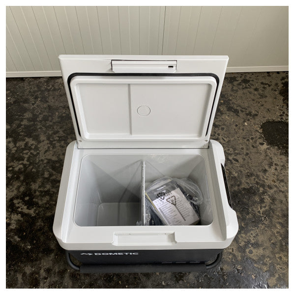 Dometic CFF18 Caja frigorífica de compresor de 18 L refrigerada 12/24/230 V - 97000133105