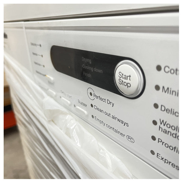 Séchoir marin Miele T8822C - Solution de buanderie commerciale durable et efficace 120-240V