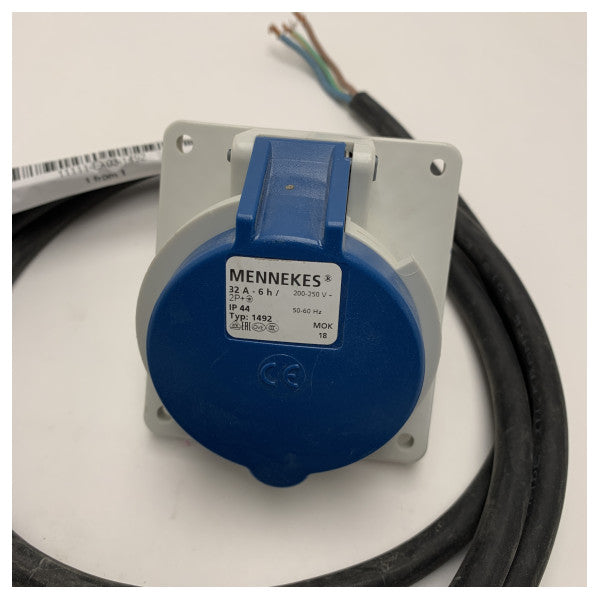 Mennekes 1492 32A 230V 3P vægudtag udendørs