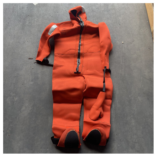 بدلة بقاء معزولة عالمية من فايكنغ للبالغين 50 - 100 كجم | 140 - 200 سم