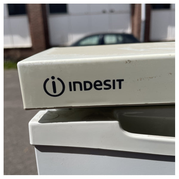 Indesit RG1191W Frigorifero Compatto da Libera Installazione 115V