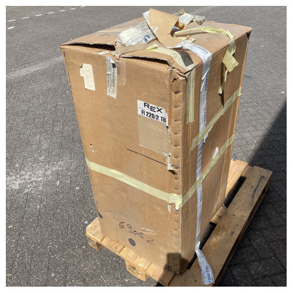 Indesit RG1191W Frigorifero Compatto da Libera Installazione 115V