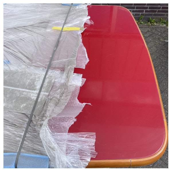 Великий морський червоний стіл 325 см з міцною чорною рамою та дерев'яними ніжками для кораблів