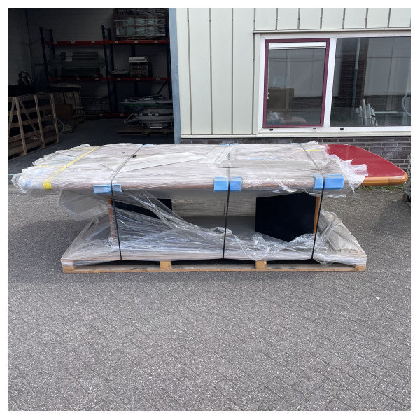 Великий морський червоний стіл 325 см з міцною чорною рамою та дерев'яними ніжками для кораблів