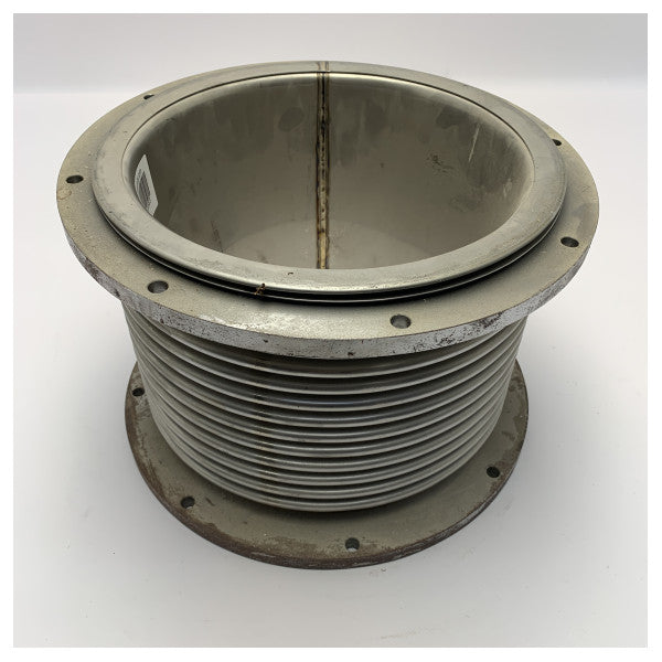 High-Quality 300mm Stainless Steel Marine Exhaust Coupling Resistant to Corrosion and Harsh Sea Conditions
