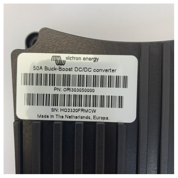 Victron Orion XS 12/12-50A DC-DC バッテリー電圧変換器 - ORI303050000