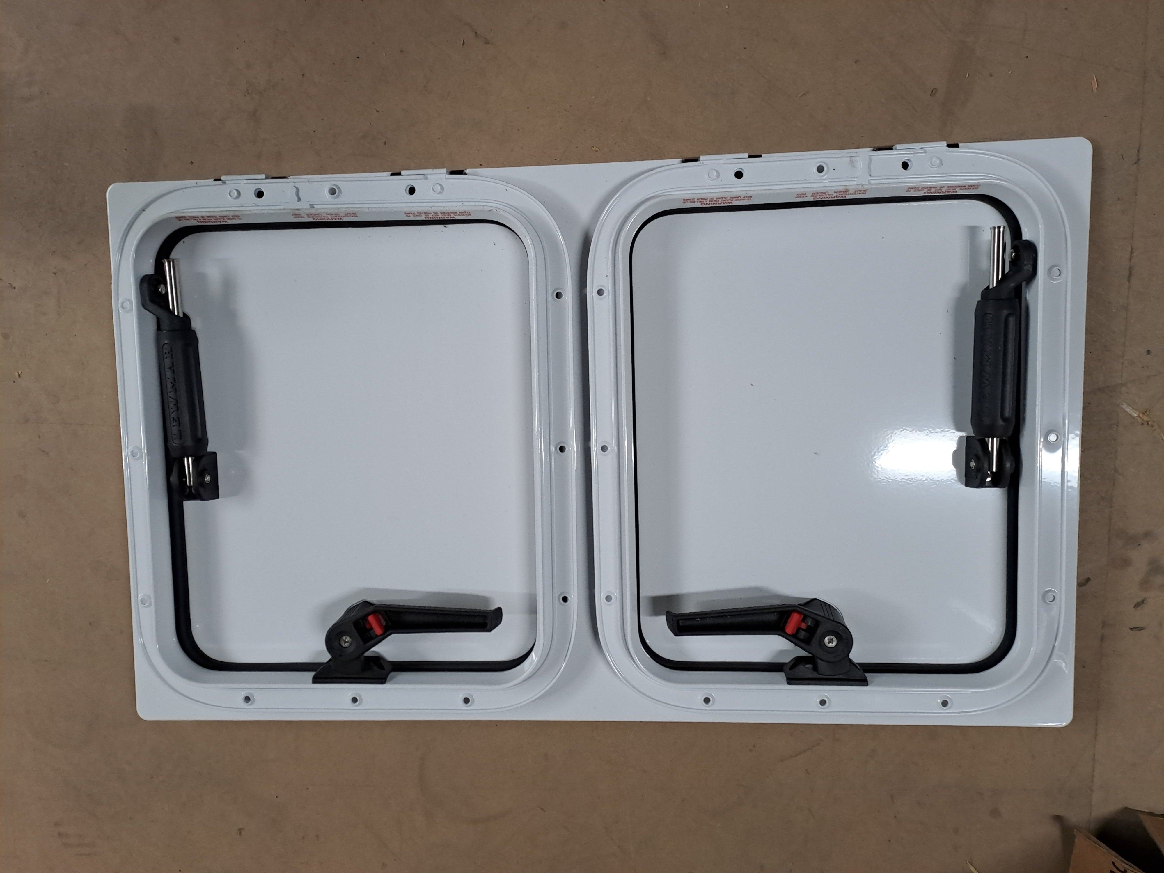 Lewmar αλουμινένια καταπακτή διπλού ανοίγματος λευκή - 30290600