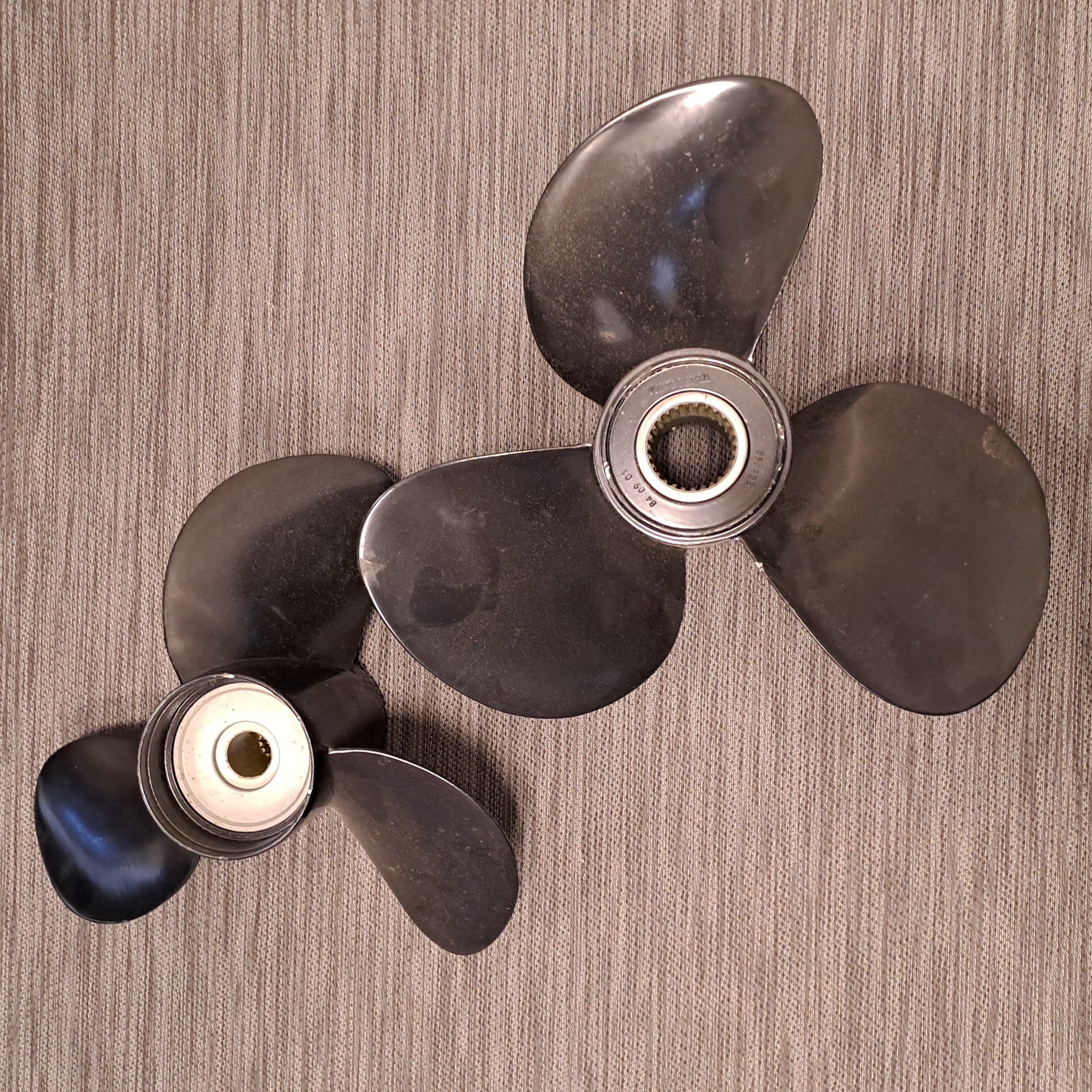 Комплект алюмінієвих гребних гвинтів Volvo Penta A6 duo-prop - 854769