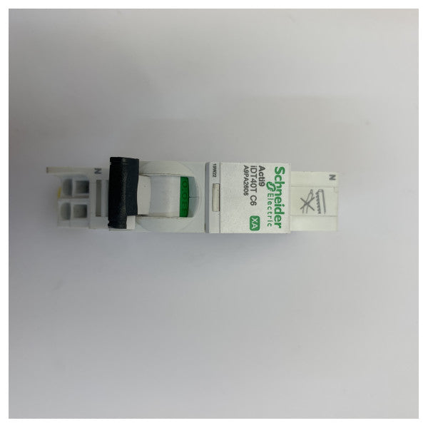 Schneider Electric A9PA2606 prekidač strujnog kruga - pomorska oprema