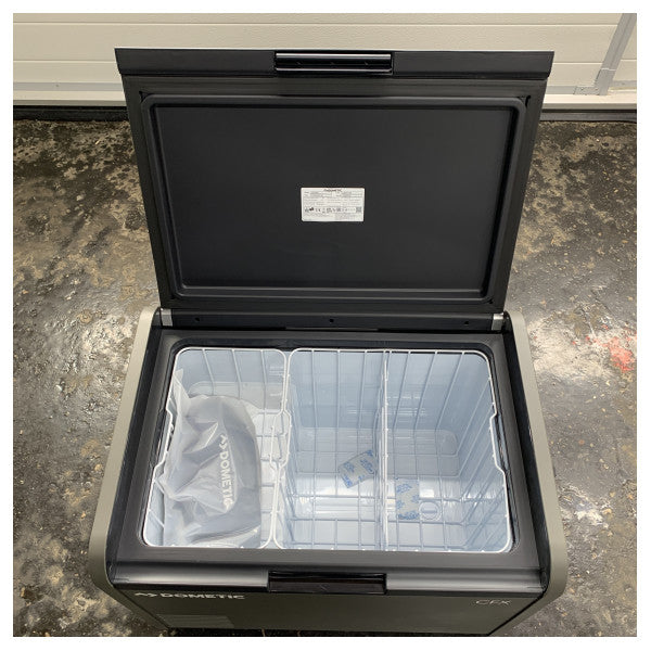 Dometic CFX5 55 ثلاجة ومجمِّد ضاغط محمولة - مبرد 55 لتر