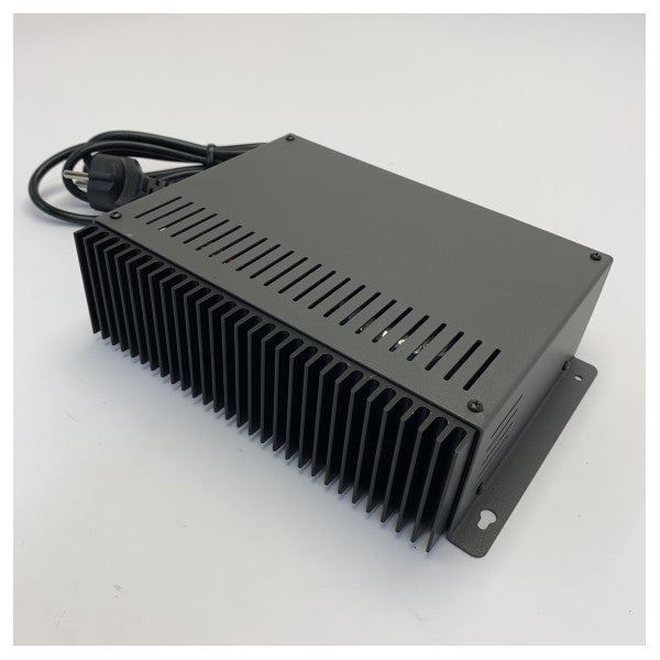 Masters MRA 125 USA 高性能アンプ - 未使用の新品状態