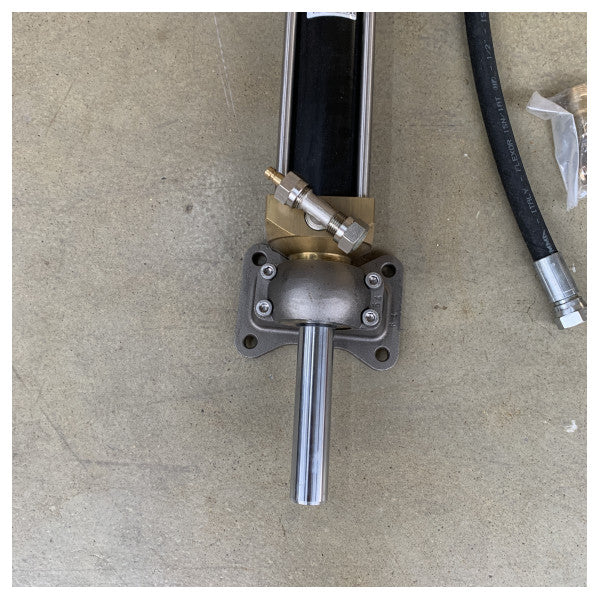 Cylindre de direction hydraulique marin Vetus S 300 mm - 750 cc - 3335 nm - MT0345B