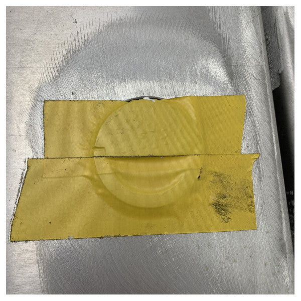 NEMO lodret konveks adgangsluge i aluminium af høj kvalitet til marineapplikationer - 376 x 680 mm