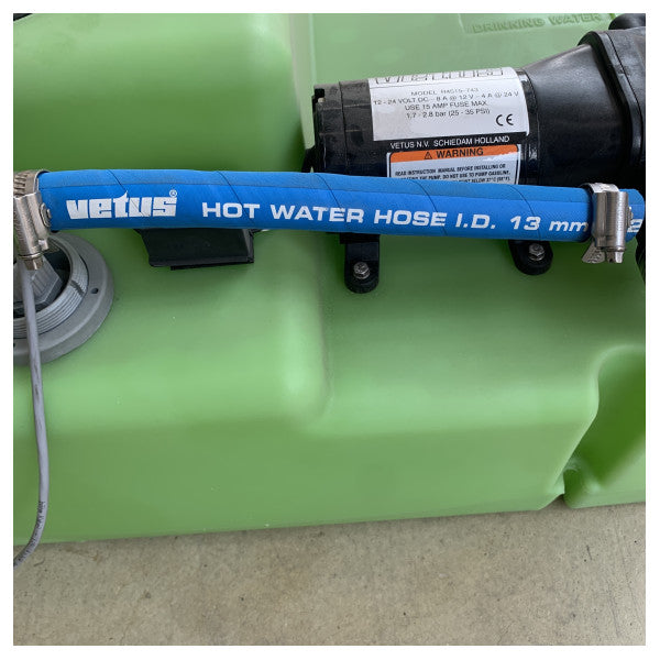 Vetus DWSC08824 88L 24V drinking water system with tank and pump