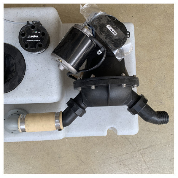 Vetus WWS8824B 88L spildevandstanksystem med pumpe 24V