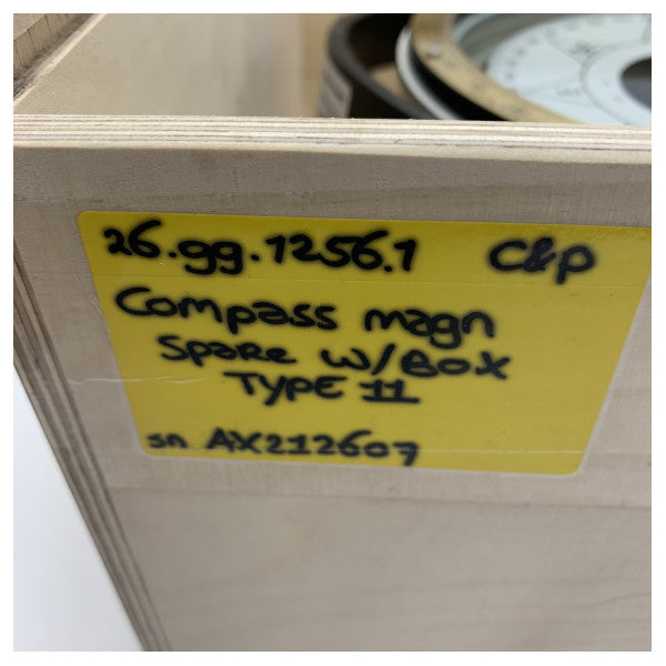 Cassens i Plath tip 11 magnetska ležaj i refleksni kompas