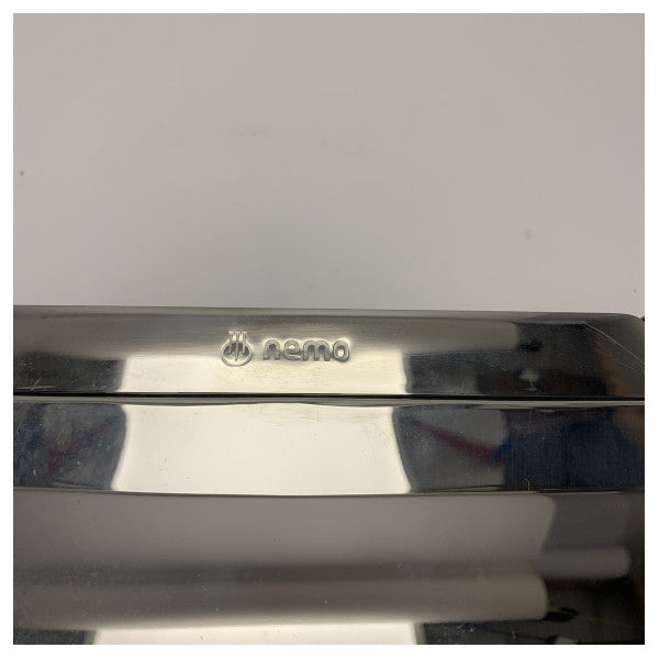 Nemo 218.760/OC160DX ovaali ruostumattomasta teräksestä valmistettu avattava ikkuna 235 x 435 mm.