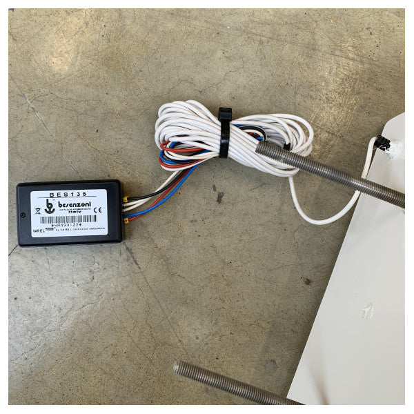 Besenzoni SI 401 automatisk hydraulisk badestige 5 trin