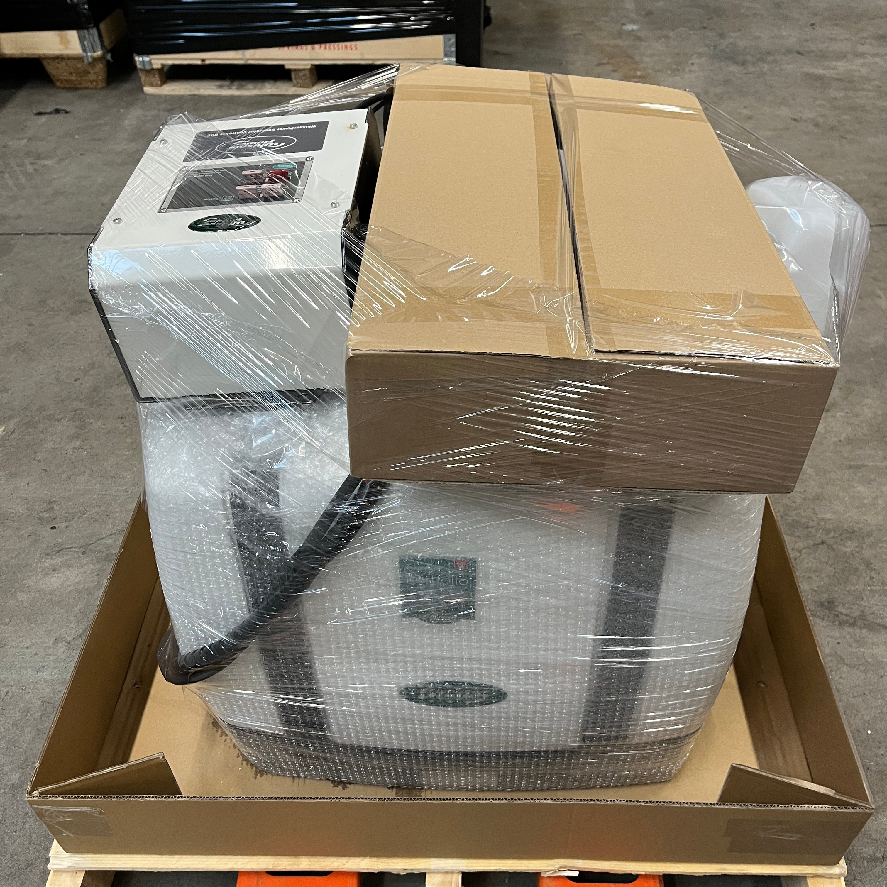 Whisper Power ピッコロ 8 8 kVA 舶用ディーゼル発電機 230V - 49005005