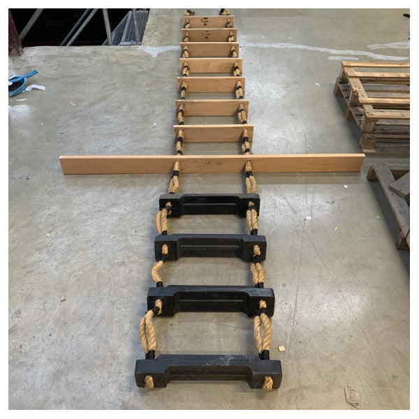 Biscaya Pilot Ladder - 船やボートのための滑り止め木製ラングを備えた耐久性のあるマリンアクセスラダー