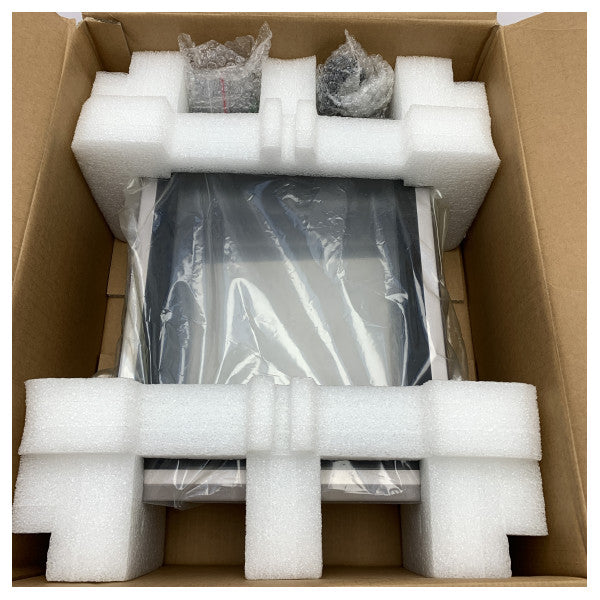 15-calowy, wytrzymały monitor panelowy GI8 do zastosowań morskich i przemysłowych