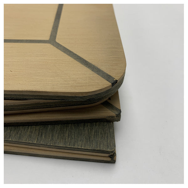 Ferretti F650 flexiteak flybridge teak stairs