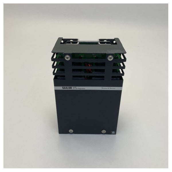 セーラー S-80042010 12および24V電源レギュレーター