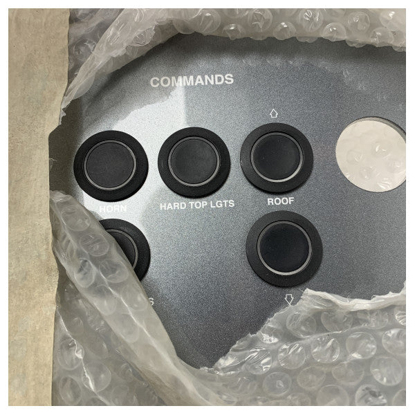 Ferretti Yachts FLY 437186 kontrollpanel med öppet tak silver