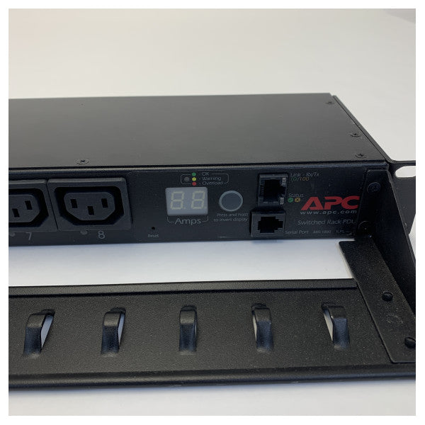 APC AP7920 PDU da Rack Switchato 15A/230V - 197506005