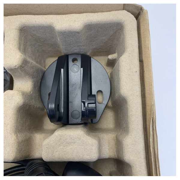 Raymarine E70342 CPT-S DT TM CP100 монтажен дълбочинен трансдюсер за трансом