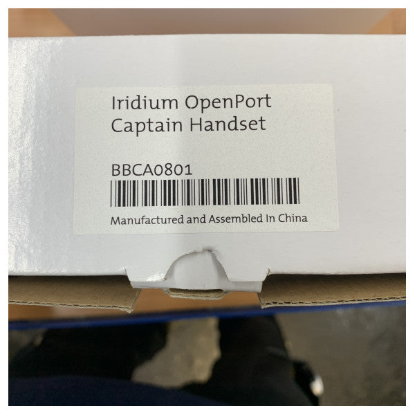 Kit di comunicazione Iridium Pilot Below Decks con telefoni