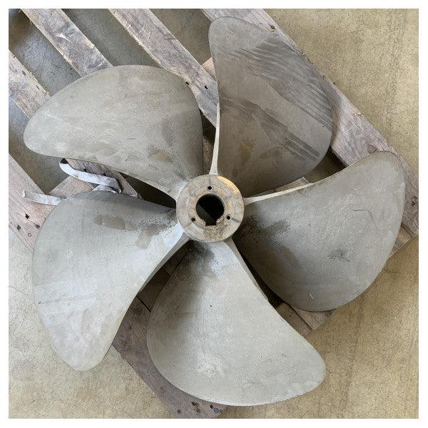 Ferretti F580 5-bladig marinpropeller D800mm X 1130 mm för 1000HP-motorer