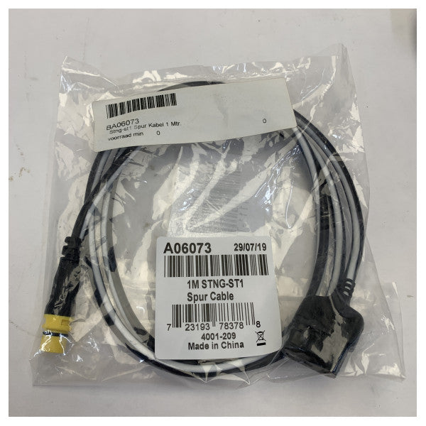 Raymarine A06073 SeaTalkNGからSeaTalkへの変換ケーブル - 1M