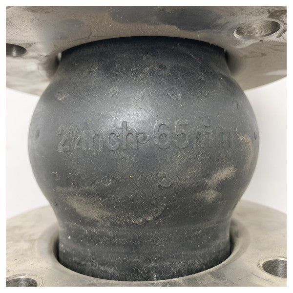 Гъвкав каучуков компенсатор DN65 PN10/16 с фланци от неръждаема стомана за потискане на вибрациите и топлинно разширение в тръбопроводни системи