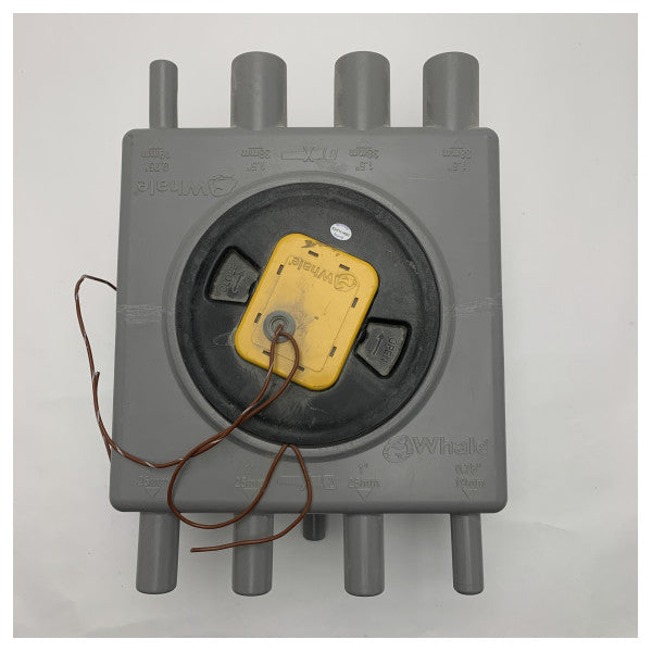 Tanque de residuos grises de ballena de 8L para barcos y yates 12/24V - GT0810B