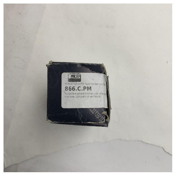 فوريستي سواردي 866.C.PM زر ضغط الإغلاق الجلدي 866.C.PM