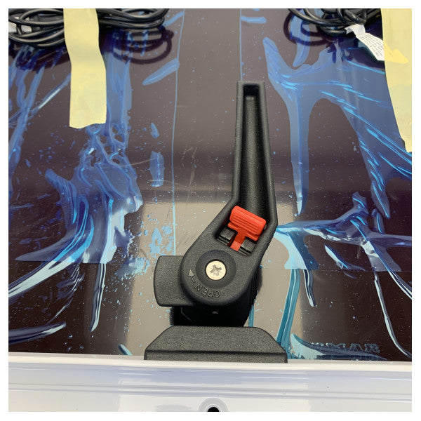 Lewmar električni krovni otvor crni s aktuatorom - 30344400