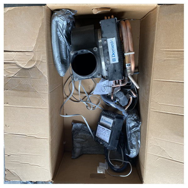 Brukt dometisk DTU12 12.000 BTU Stand Alone Aircon Unit 115V-DTU12-1161-410A