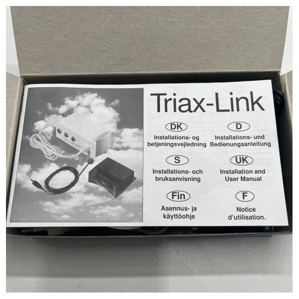 Triax TV/Tuner-Fernbedienung TRIAX - TIL-701 � Dauerhaftes wasserdichtes Design für Boote und Yachten